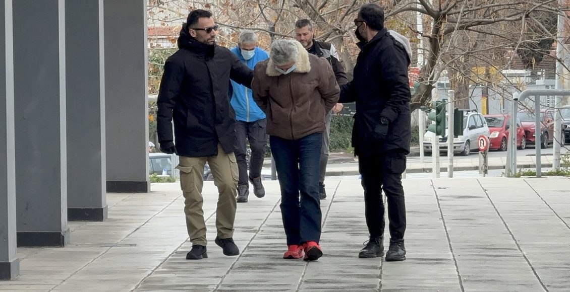 Ερωτήματα-για-τις-δολοφονίες-των-δύο-γυναικών-στη-Μενεμένη-–-Στο-«μικροσκόπιο»-οι-συλληφθέντες-–-Τι-εξετάζουν-οι-Αρχές