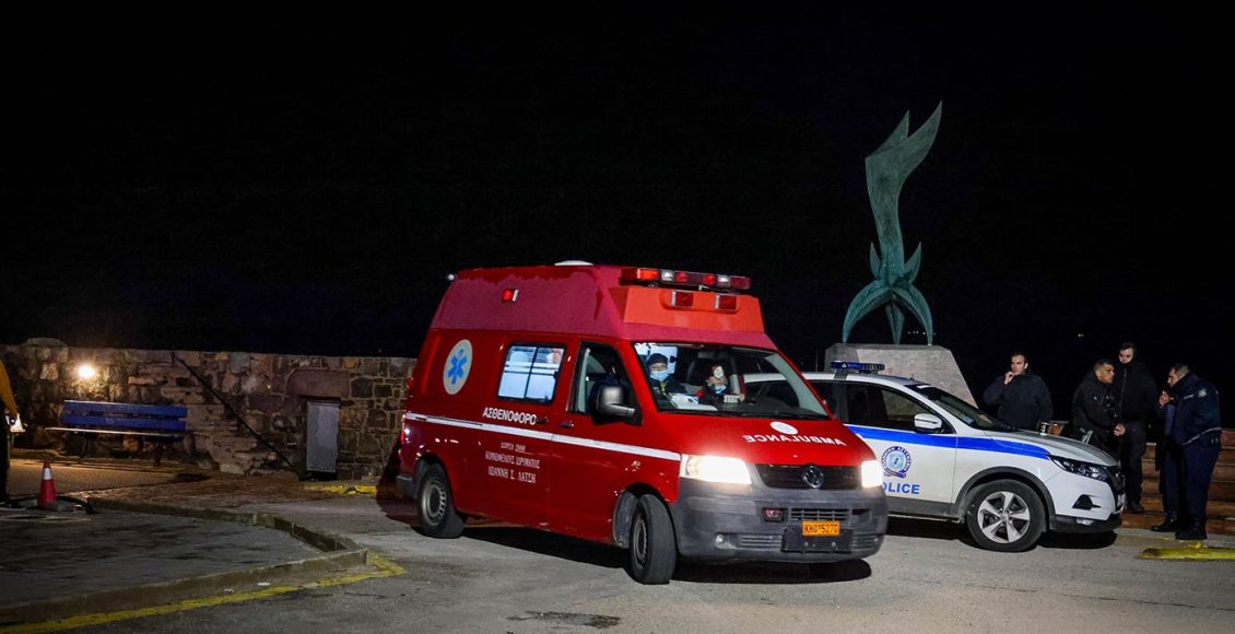 Τραυματίες-από-το-ναυάγιο-ανοικτά-της-Χίου-θα-μεταφερθούν-σε-νοσοκομείο-της-Αθήνας