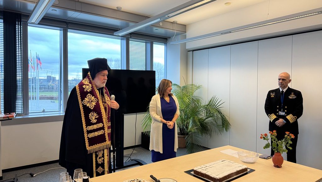 Ευλογία-και-κοπή-της-Βασιλόπιτας-στη-Μόνιμη-Ελληνική-Αντιπροσωπεία-στο-ΝΑΤΟ
