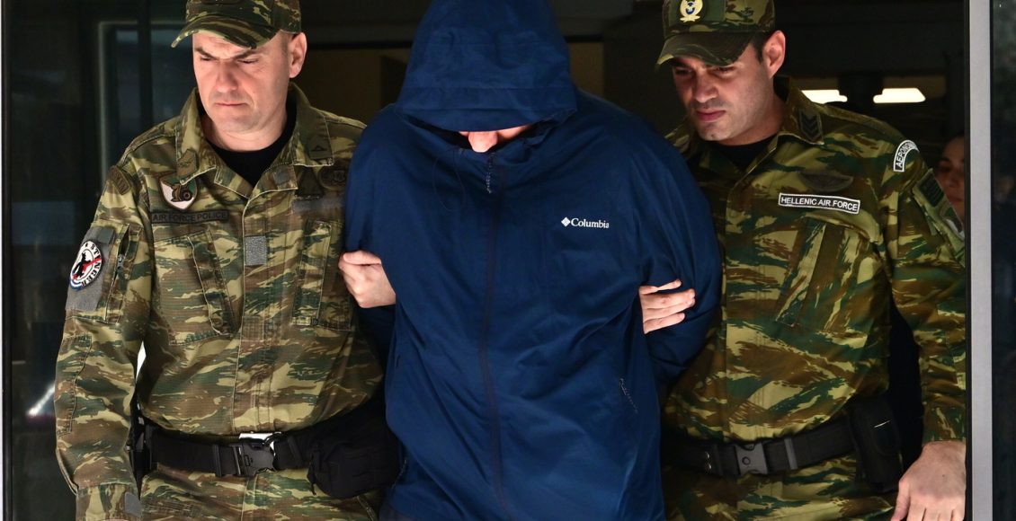 Στο-«μικροσκόπιο»-ο-σμήναρχος-που-κατηγορείται-για-κατασκοπεία-–-Ο-«άνθρωπος-σκιά»,-τα-ταξίδια-και-οι-απόστρατοι-που-βρίσκονται-στο-«κάδρο»