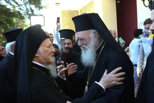 Θερμές-Πατριαρχικές-ευχές-προς-τον-Αρχιεπίσκοπο-Αθηνών-και-πάσης-Ελλάδος-Ιερώνυμο