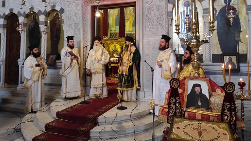 Κόρινθος:-Εξάμηνο-Μνημόσυνο-μακαριστού-Μητροπολίτου-κυρού-Διονυσίου-Δ’