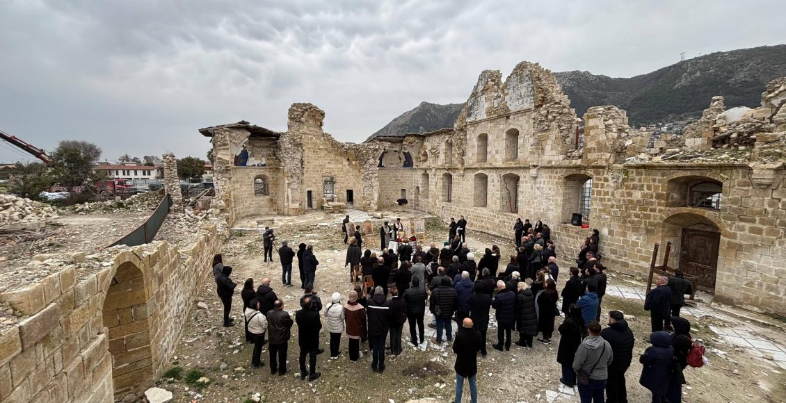Αντιόχεια:-Προσευχή-για-τα-θύματα,-τρία-χρόνια-μετά-τον-φονικό-σεισμό