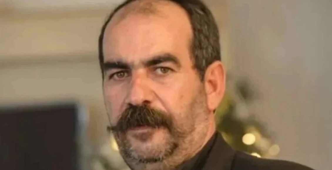 Δίωξη-για-απείθεια-σε-βάρος-του-Γιώργου-Ξυλούρη-ή-«Φραπέ»-–-Δεν-είχε-εμφανιστεί-στην-Εξεταστική-όπου-είχε-κληθεί