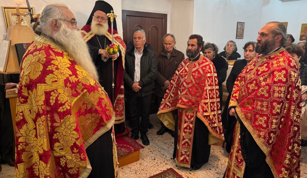 Ο-Εσπερινός-της-εορτής-του-Αγίου-Χαραλάμπους-στον-φερώνυμο-ναό-στις-Αμμουδάρες-της-Ενορίας-Νέας-Ανατολής-Ιεράπετρας