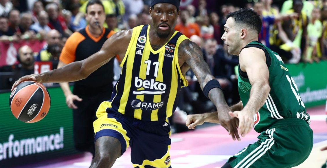 Παναθηναϊκός:-Τα-δίνει-όλα-για-Χέιζ-Ντέιβις,-δεν-υπέγραψε-στη-Χάποελ-Τελ-Αβίβ