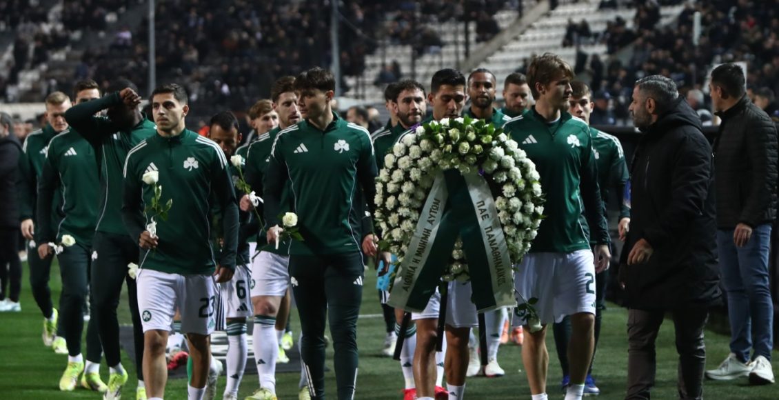ΠΑΟΚ-–-Παναθηναϊκός:-Στεφάνι-και-λουλούδια-από-τους-«πράσινους»-στη-μνήμη-των-οπαδών-που-σκοτώθηκαν