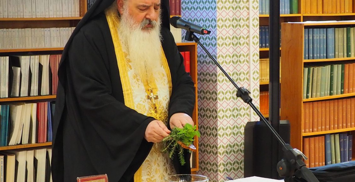 Αγιασμός-και-κοπή-bασιλόπιτας-στο-Ινστιτούτο-Νανοεπιστήμης-και-Νανοτεχνολογίας