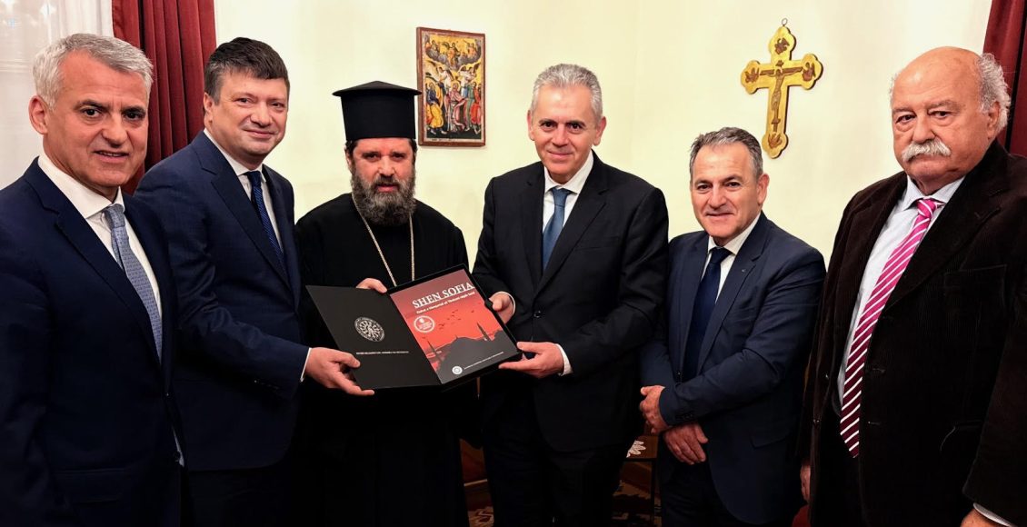 “Στην-Αλβανία-έχει-βαθιές-ρίζες-η-ορθόδοξη-παράδοση”-–-Η-παρακαταθήκη-του-Αρχιεπισκόπου-Αναστασίου-στις-επίσημες-επαφές-της-ΔΣΟ