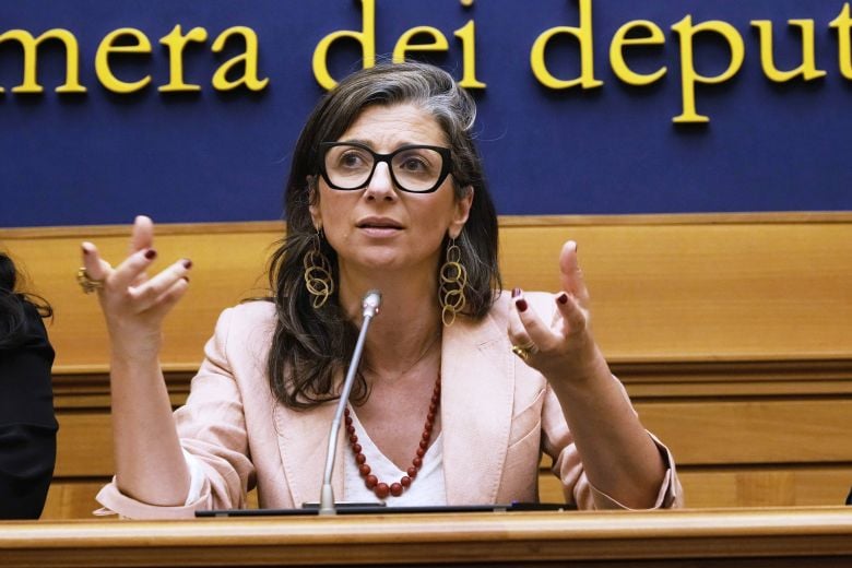 Ο-Γιώργος-Λάνθιμος-και-πάνω-από-100-διεθνείς-προσωπικότητες-στηρίζουν-την-εισηγήτρια-του-ΟΗΕ-για-το-Παλαιστινιακό