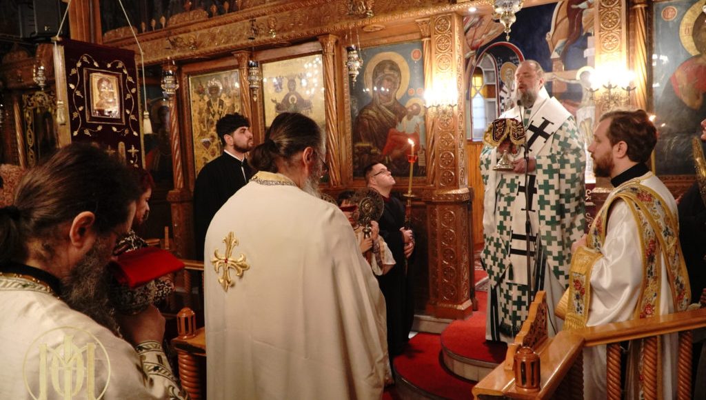 Ο-Θεσσαλονίκης-Φιλόθεος-στον-ενοριακό-Ιερό-Ναό-Παναγίας-της-Λαοδηγητρίας