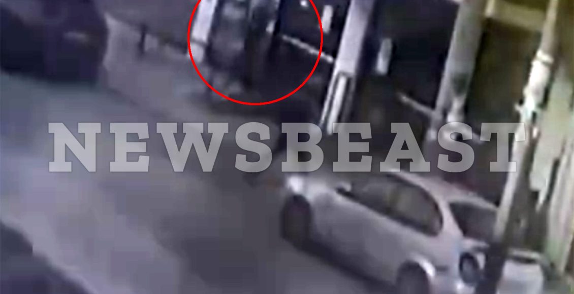 Βίντεο-ντοκουμέντο-από-την-ένοπλη-ληστεία-σε-σούπερ-μάρκετ-στον-Πειραιά