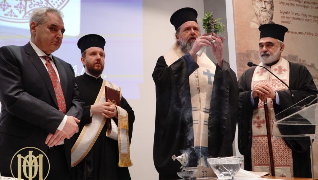 Ο-Θεσσαλονίκης-Φιλόθεος-στο-Τμήμα-Οδοντιατρικής-του-ΑΠΘ.