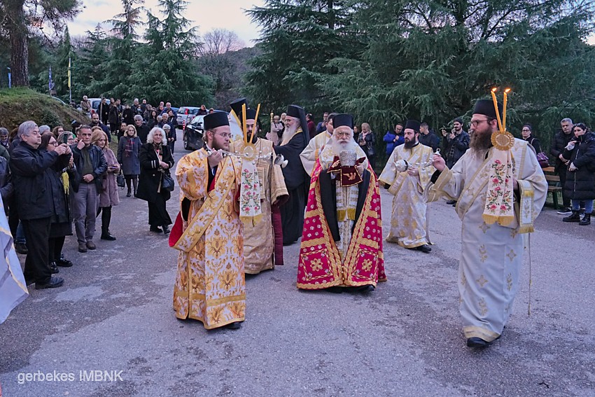 Η-Παναγία-Δοβρά-υποδέχθηκε-την-Τιμία-Κάρα-της-Αγίας-Υπομονής-(ΦΩΤΟ&ΒΙΝΤΕΟ)