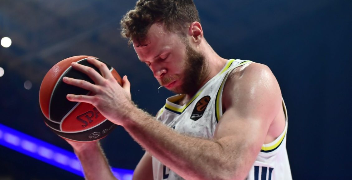 Πάγωσαν-στη-Φενέρμπαχτσε:-Νοκ-άουτ-για-δύο-μήνες-ο-Μέλι