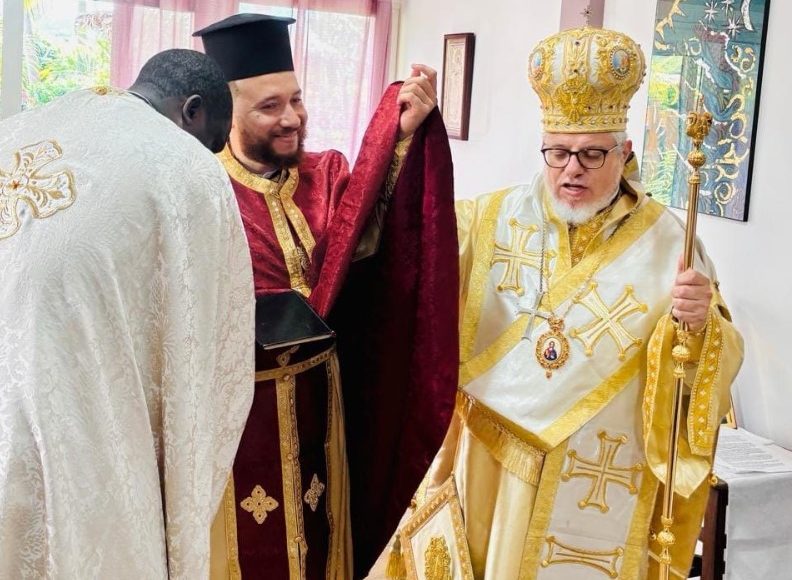 Ιστορική-χειροτονία-του-πρώτου-κληρικού-στο-νησί-του-Ρευνιόν