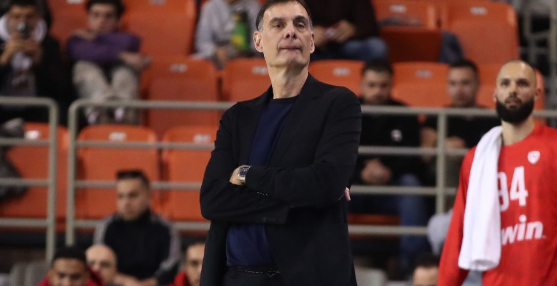 Μπαρτζώκας-για-τον-τραυματισμό-του-Μιλουτίνοφ:-Χτύπησε-στο-δάχτυλο,-ελπίζω-να-έχουμε-τουλάχιστον-δύο-σέντερ-στον-τελικό