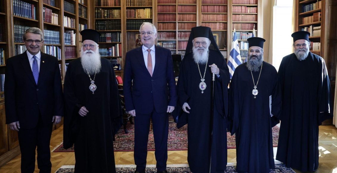 Συνάντηση-Αρχιεπισκόπου-Ιερωνύμου-με-τον-ΠτΔ-Κωνσταντίνο-Τασούλα