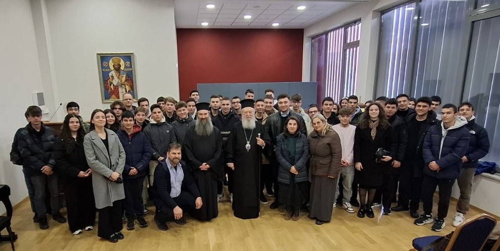 Επίσκεψη-του-Πρότυπου-Εκκλησιαστικού-Λυκείου-Πατρών-στην-Ιερά-Μητρόπολη-Χαλκίδος