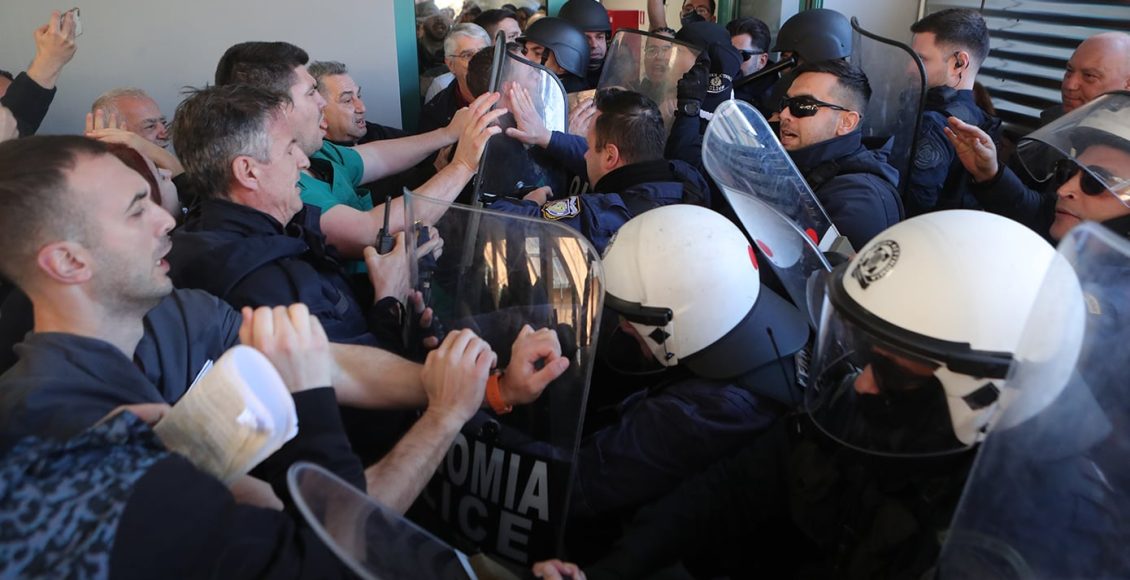 Κάποιοι-ήθελαν-να-δουν-εικόνες-να-ανοίγουν-το-κεφάλι-του-Άδωνι-Γεωργιάδη,-υποστηρίζει-η-εκπρόσωπος-της-ΕΛΑΣ.