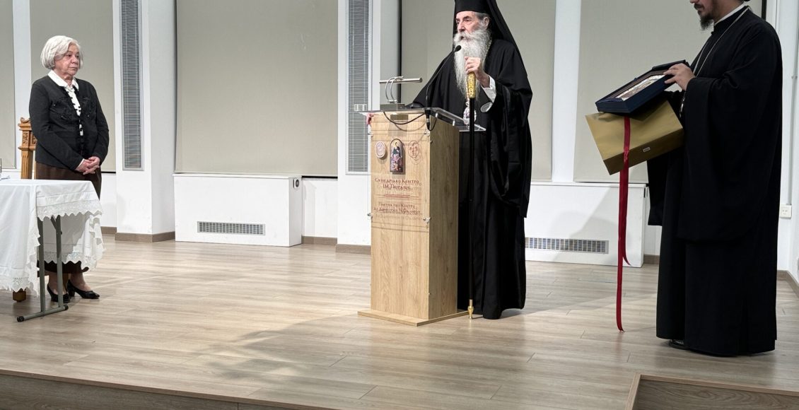 Μητροπολίτης-Πειραιώς:-«Είναι-μια-θυσία-να-είσαι-Πρεσβυτέρα»