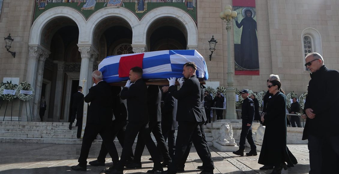 Τελέστηκε-στη-Μητρόπολη-Αθηνών-η-κηδεία-της-Ελένης-Γλύκατζη-Αρβελέρ-–-Ο-συγκινητικός-επικήδειος-του-Κυριάκου-Μητσοτάκη