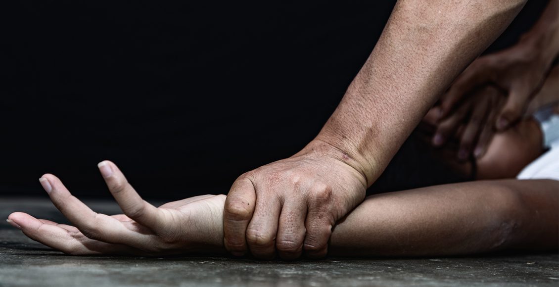 Κυψέλη:-Μητέρα-κατήγγειλε-σεξουαλική-κακοποίηση-της-25χρονης-ΑμεΑ-κόρης-της-από-γνωστό-τους-άνδρα