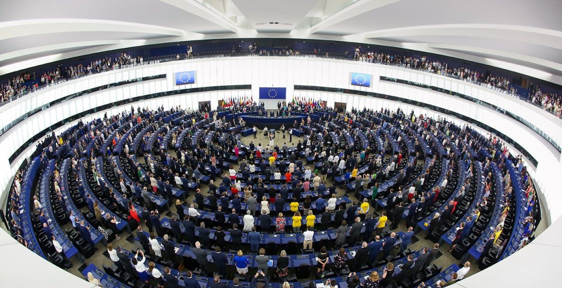 Το-Ευρωπαϊκό-Κοινοβούλιο-θα-παγώσει-την-διαδικασία-επικύρωσης-της-εμπορικής-συμφωνίας-ανάμεσα-σε-ΕΕ-–-ΗΠΑ