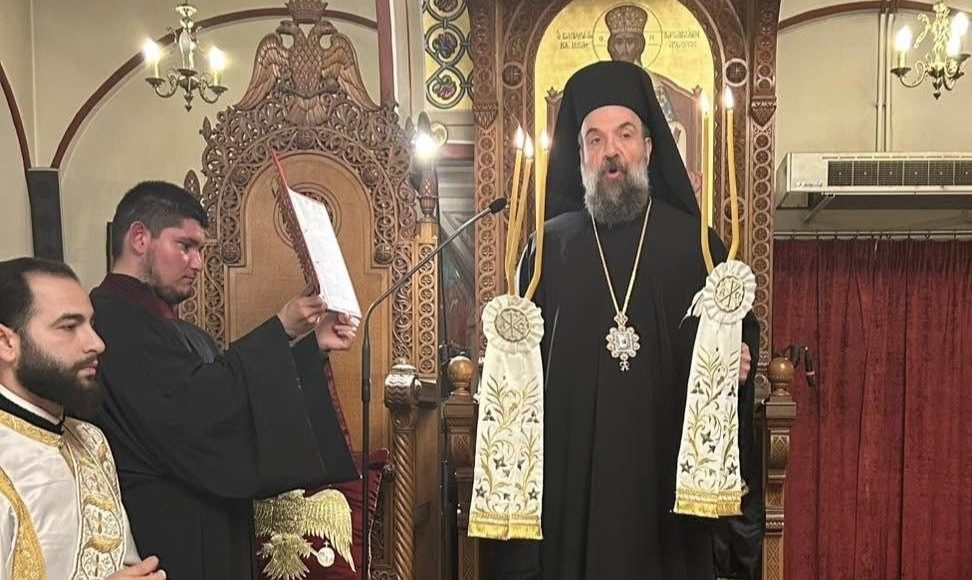 Ο-Εσπερινός-της-Συγγνώμης-στην-Μητρόπολη-Θήρας