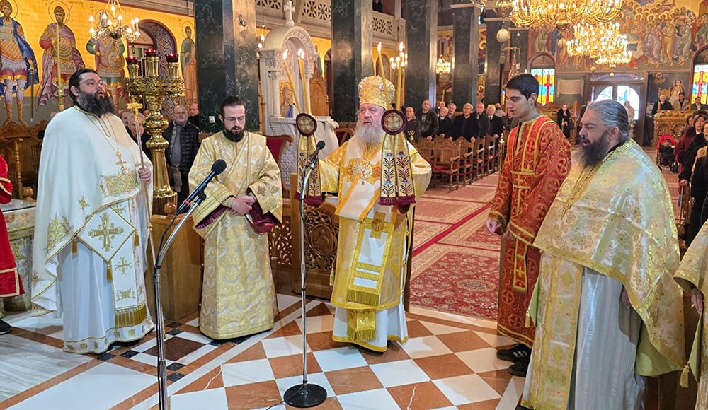 Ο-Επίσκοπος-Πράχοβας-Τιμόθεος-στον-Άγιο-Αντώνιο-στη-Βέροια