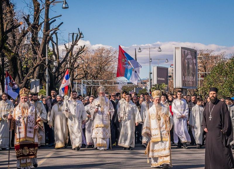 Χιλιάδες-πιστοί-στη-λιτανεία-του-Οσίου-Συμεών-του-Μυροβλήτη-στη-Ποντγκόριτσα
