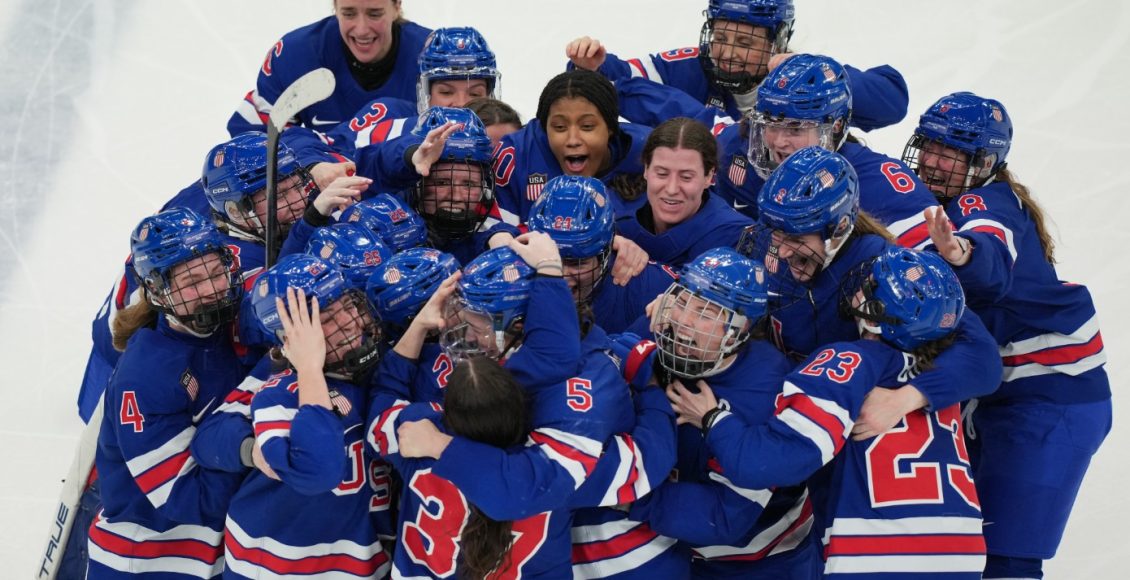 ΗΠΑ:-Αρνήθηκε-την-πρόσκληση-του-Τραμπ-η-«χρυσή»-ομάδα-γυναικών-χόκεϊ-επί-πάγου