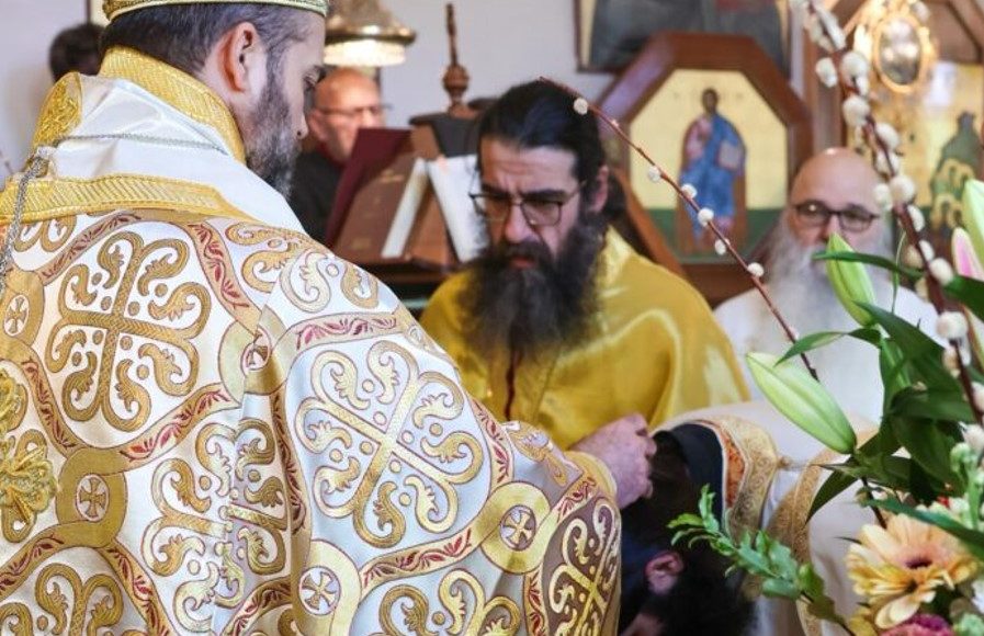 Χειροτονία-Πρεσβυτέρου-στον-Ιερό-Ναό-Μεταμορφώσεως-του-Σωτήρος-στο-Κόβεντρι-της-Αγγλίας