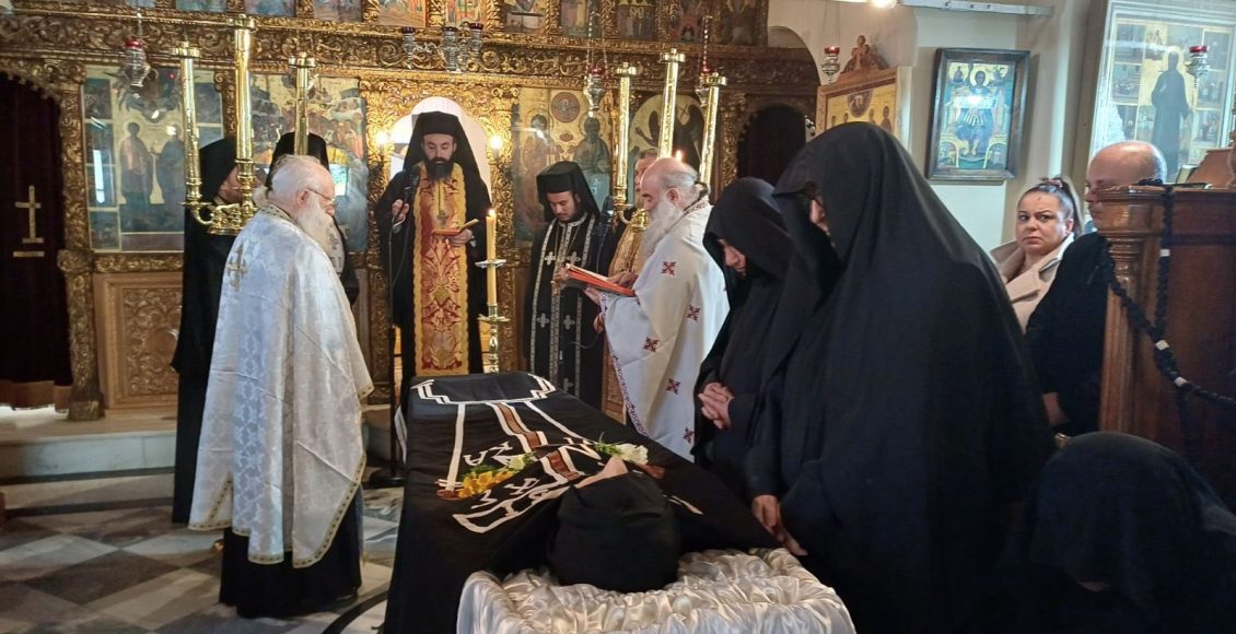 Εξόδιος-Ακολουθία-Μοναχής-Ξένης-της-ΙΜ.-Αγίων-Αναργύρων-Ερμιόνης