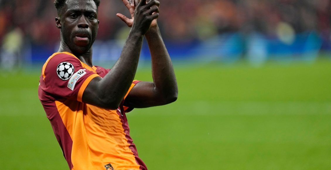 champions-league:-Η-Γαλατασαράι-προκρίθηκε-απέναντι-στη-Γιουβέντους,-που-έπαιζε-με-παίκτη-λιγότερο-σε-παράταση-θρίλερ