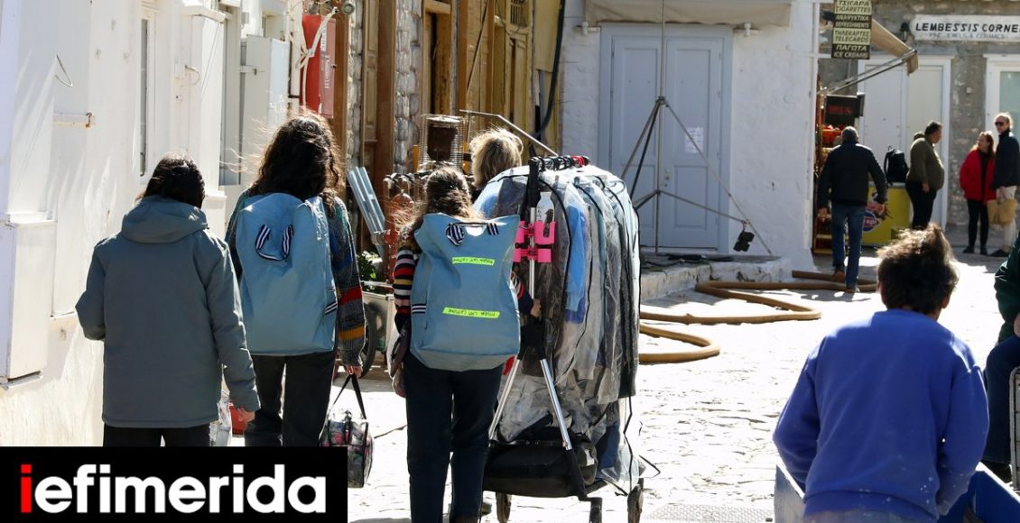 Ένα-απέραντο-κινηματογραφικό-πλατό-η-Ύδρα-για-τα-γυρίσματα-του-Μπραντ-Πιτ-Δείτε-backstage-εικόνες