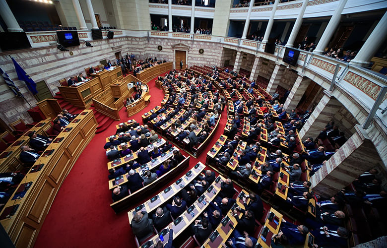 Αντιπολιτευτικά-«πυρά»-στην-Βουλή,-μετά-την-απόφαση-του-δικαστηρίου-για-τις-υποκλοπές
