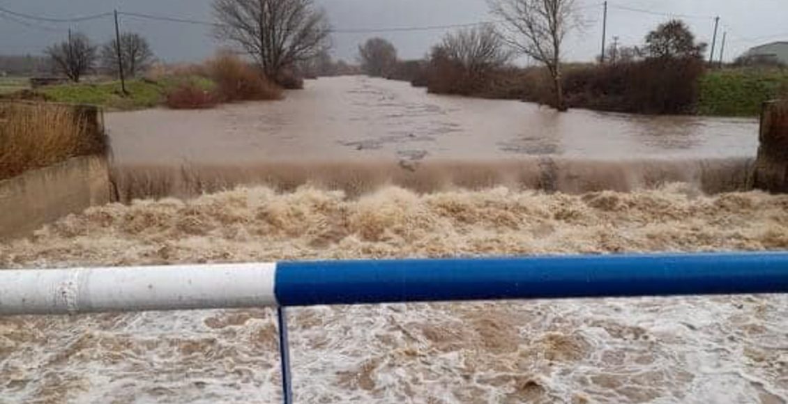 Εικόνες-καταστροφής-από-τον-Έβρο-–-Σε-οριακό-σημείο-η-στάθμη-του-ποταμού