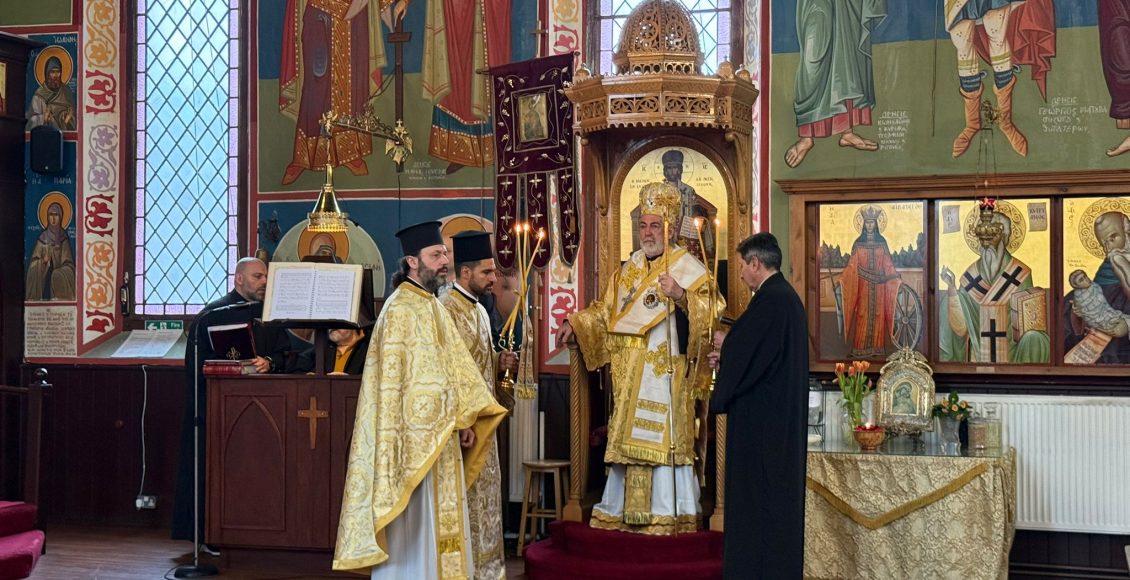 Ο-Αρχιεπίσκοπος-Θυατείρων-στον-Ιερό-Ναό-Αγίων-Παντελεήμονος-και-Θεοδώρου-του-Τήρωνος-eastbourne