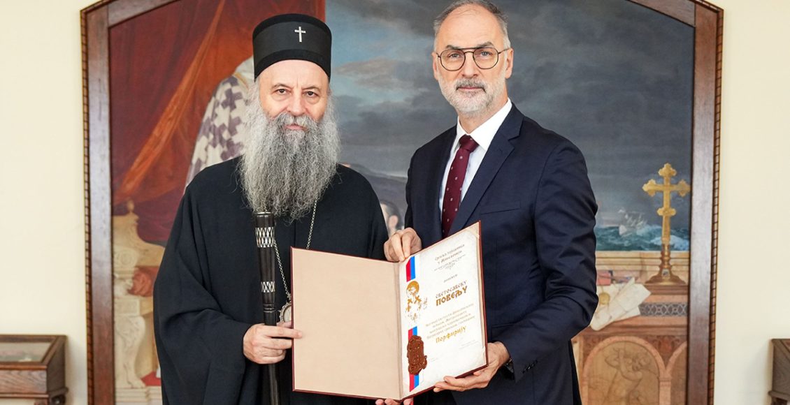 Ο-Αντιπρόεδρος-της-Κυβέρνησης-των-Σκοπίων,-Ιβάν-Στοίλκοβιτς,-στον-Πατριάρχη-Σερβίας