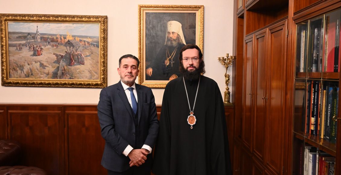 Συνάντηση-Μητροπολίτη-Βολοκολάμσκ-με-τον-Πρέσβη-του-Ιράκ-στη-Ρωσία