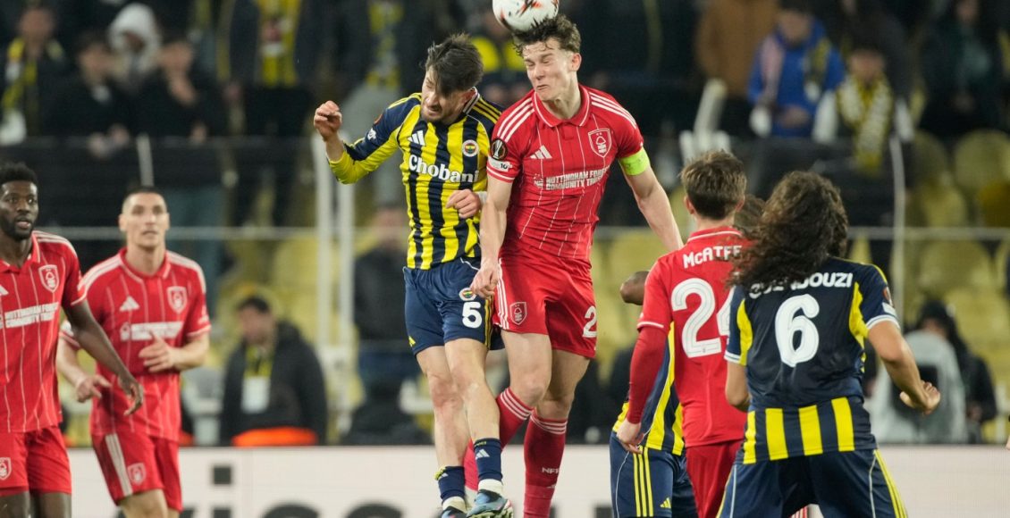 Οπαδοί-της-Φενέρμπαχτσε-προκάλεσαν-φθορές-στο-γήπεδο-της-Νότιγχαμ-μετά-τον-αποκλεισμό