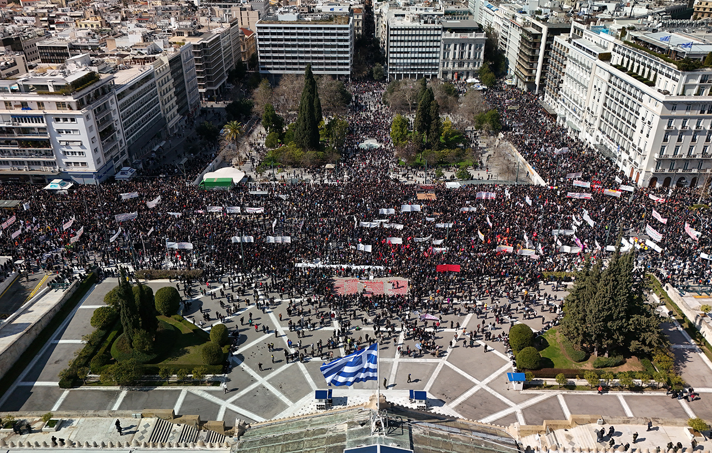 Συγκέντρωση-για-τα-Τέμπη-στο-Σύνταγμα:-128-προσαγωγές-και-3-συλλήψεις