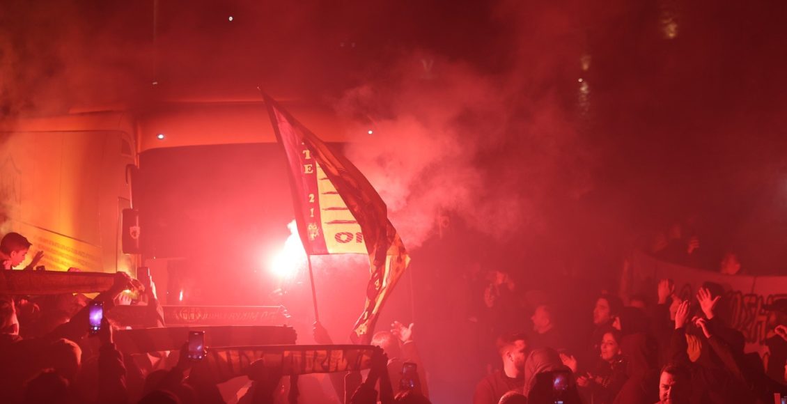 ΑΕΚ:-Χαμός-στην-υποδοχή-της-αποστολής-στον-Βόλο-–-Δείτε-εικόνες