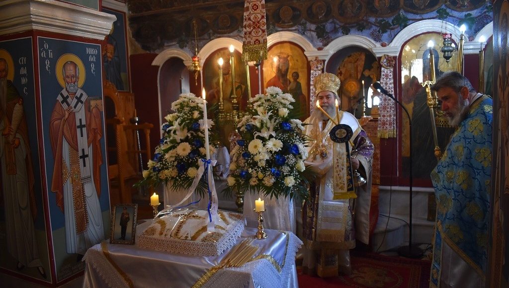 Θεία-Λειτουργία-στον-ΙΝαό-Αγ.-Νικολάου-Σμήνους-Λακωνίας