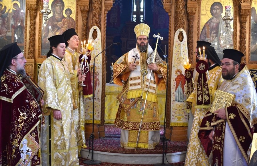 Μαρωνείας-Παντελεήμων:-Οι-εικόνες-είναι-“παράθυρα-στην-αιωνιότητα”