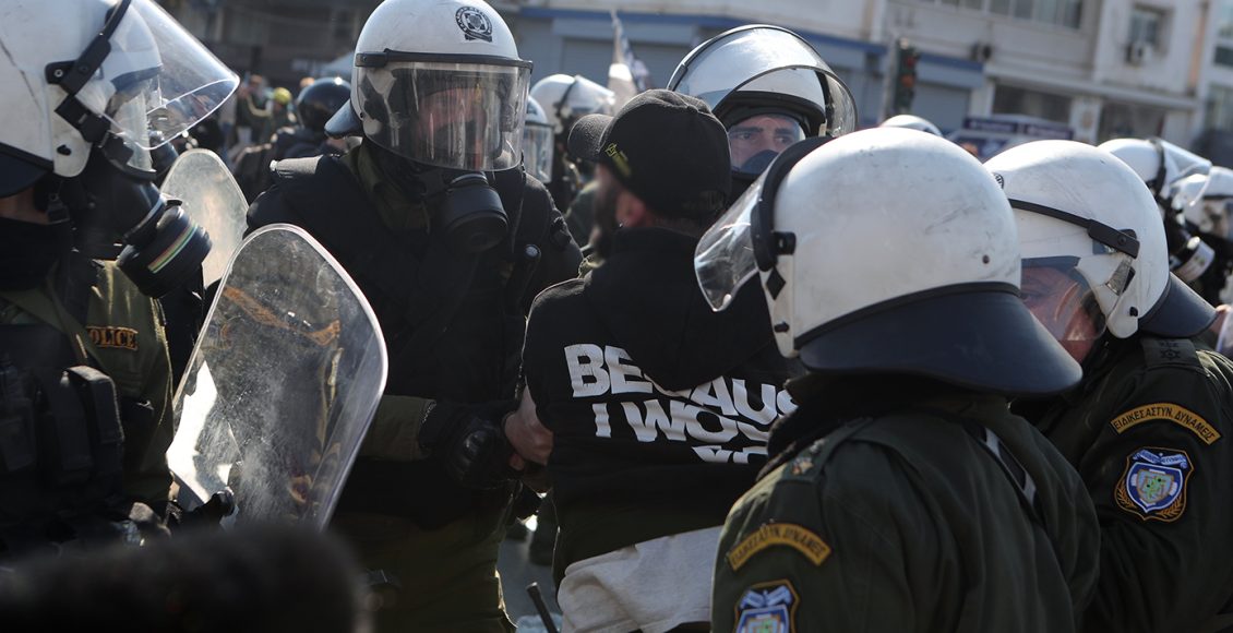 Τέμπη:-Στην-Ευελπίδων-οι-συλληφθέντες-από-τη-μεγάλη-συγκέντρωση-–-Διαμαρτυρία-γονέων-για-αναίτιες-συλλήψεις
