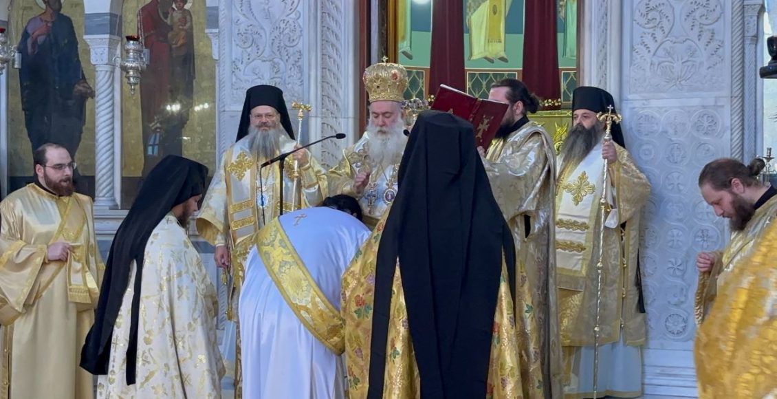 Με-Τρισαρχιερατική-Θ.-Λειτουργία-και-Χειροτονία-Πρεσβυτέρου-η-Κυριακή-της-Ορθοδοξίας-στην-Μητρόπολη-Κορίνθου