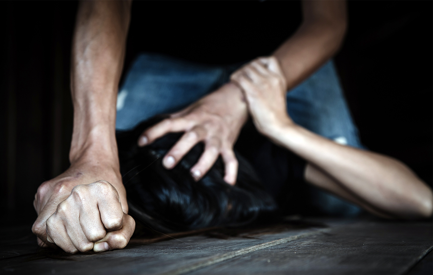 Στη-ΜΕΘ-του-ΑΧΕΠΑ-38χρονη-που-έπεσε-θύμα-ξυλοδαρμού-από-τον-σύντροφό-της