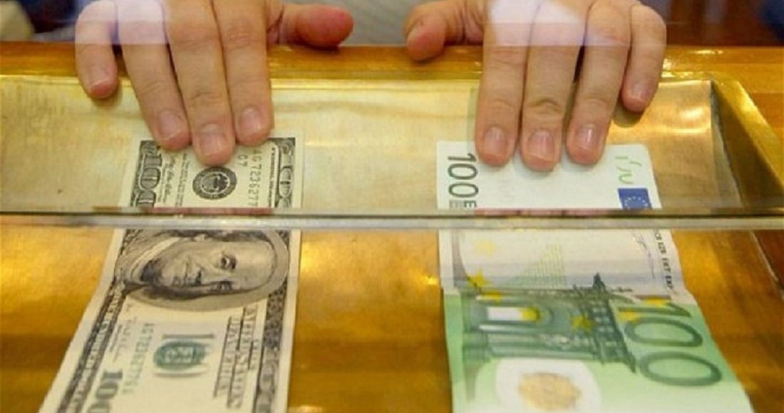 Η-γεωπολιτική-αβεβαιότητα-τρέφει-δολάρια-και-χρυσό-–-Δείτε-πίνακα